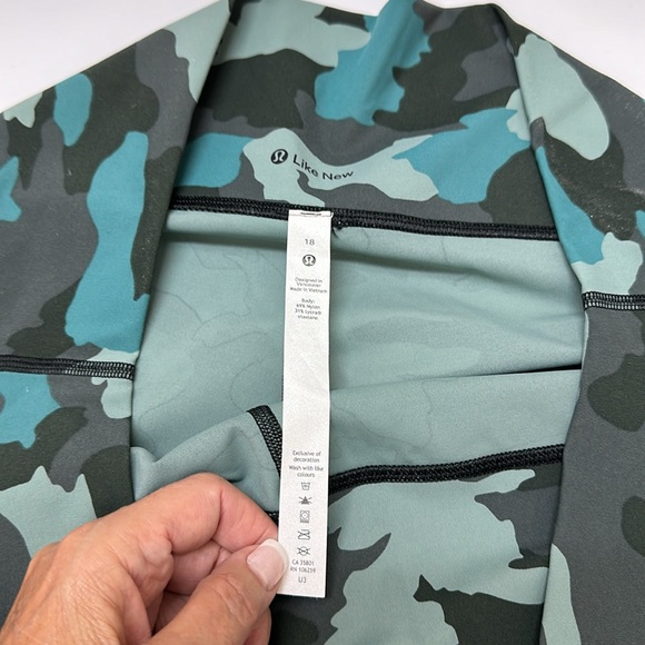 LIKE NEW! Lululemon Wunder Under High-Rise Tight 25" Camo - Picture 14 of 16